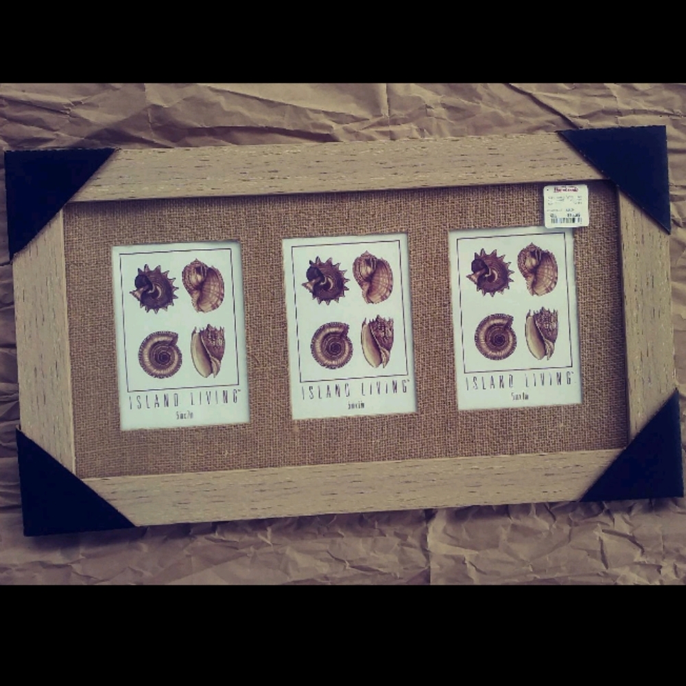 Picture frame holds 3 - 5x7 pics